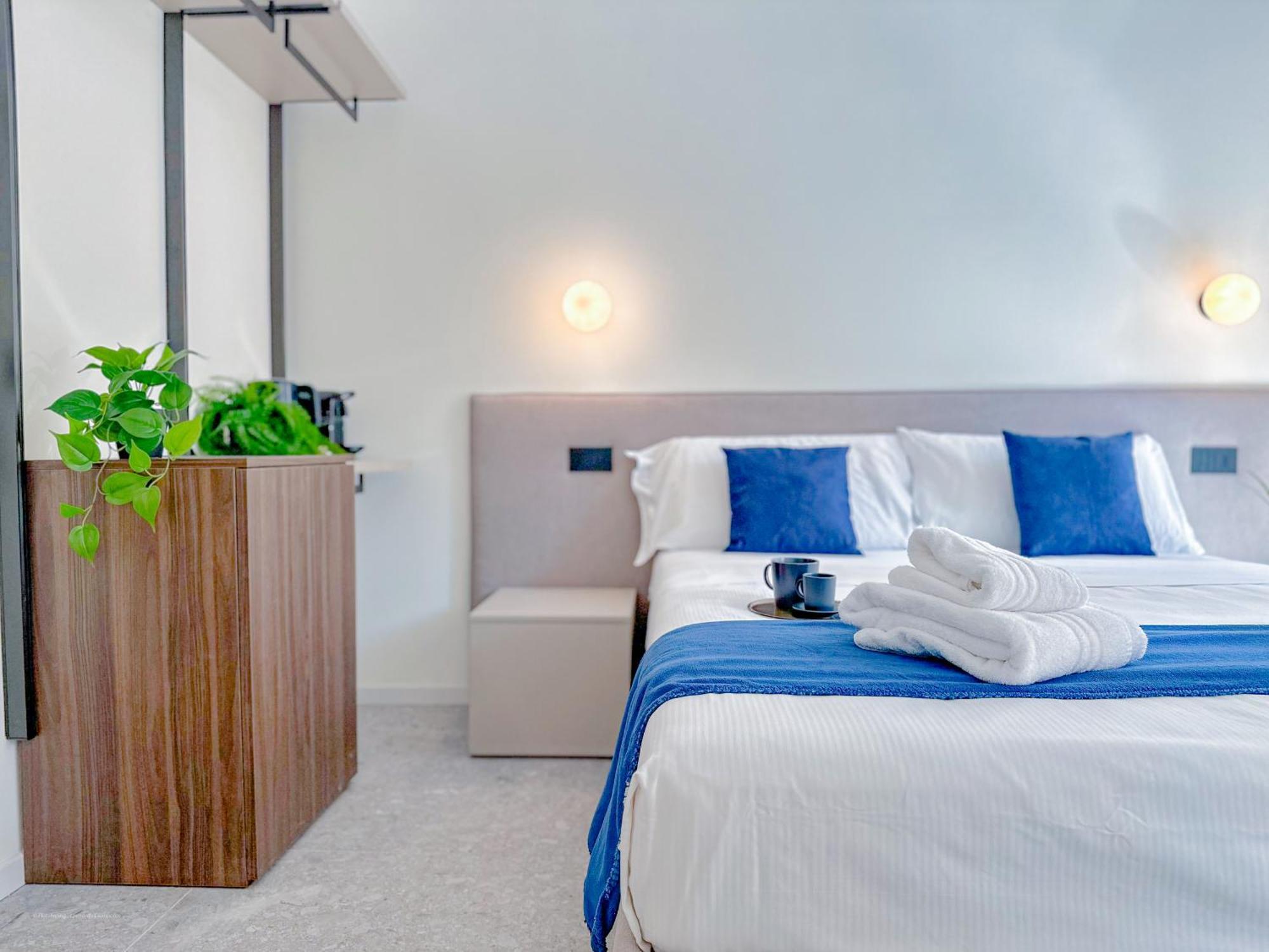 Porta Venezia - Luxy Suites - 6 Camere Мілан Екстер'єр фото